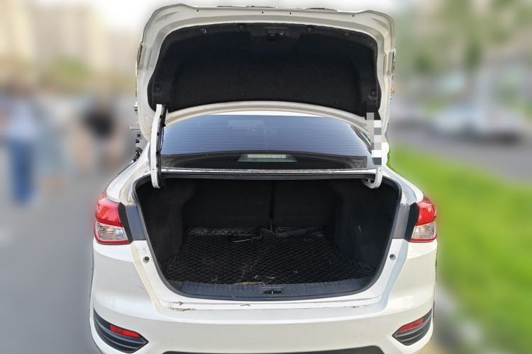 Used Nissan Lannia 2019 1.6L CVT Smart Connect Smart Cool Version China VI Standard Trunk
