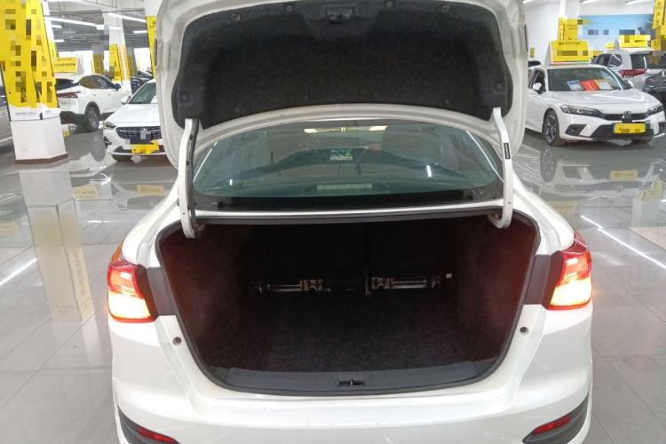 Used Nissan Lannia 2019 1.6L CVT Smart Connect Smart Cool Version China V Standard Trunk