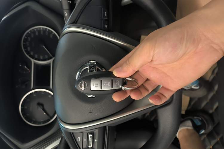 Used Nissan Lannia 2019 1.6L CVT Smart Connect Smart Cool Version China VI Standard Vehicle Key