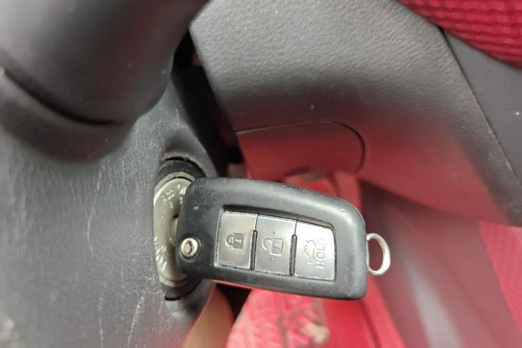Used Nissan Lannia 2019 1.6L CVT Cool Edition China V Standard Vehicle Key