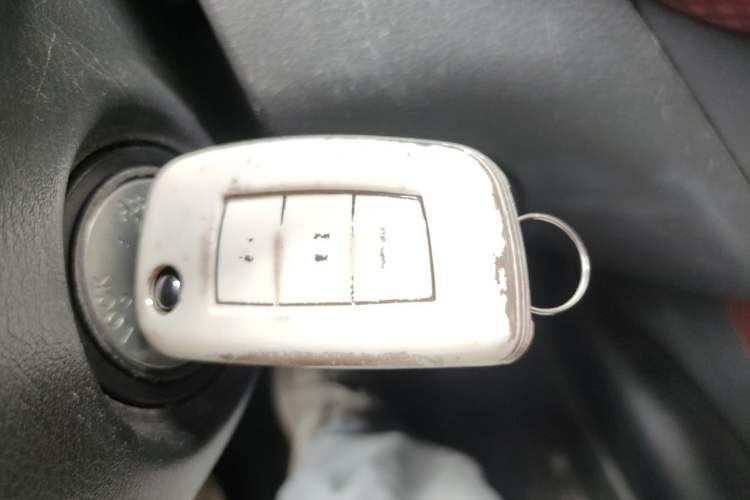 Used Nissan Lannia 2019 1.6L CVT Cool Edition China V Standard Vehicle Key