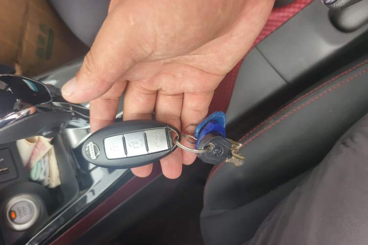 Used Nissan Lannia 2019 1.6L CVT Smart Connect Smart Cool Version China V Standard Vehicle Key