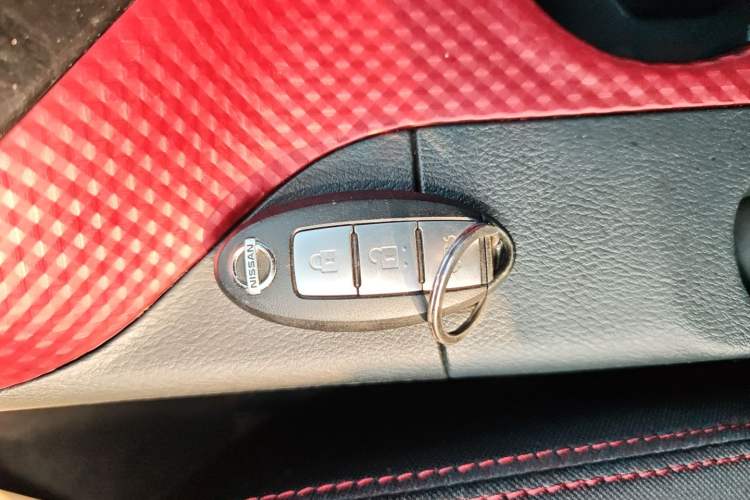 Used Nissan Lannia 2019 1.6L CVT Smart Connect Smart Cool Version China VI Standard Vehicle Key