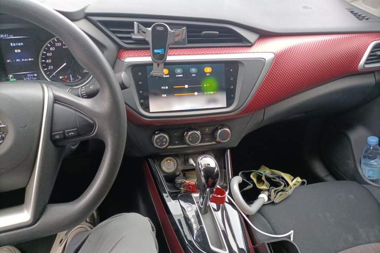 Used Nissan Lannia 2020 1.6L CVT Smart Connect Smart Cool Edition Audio And AC Panel