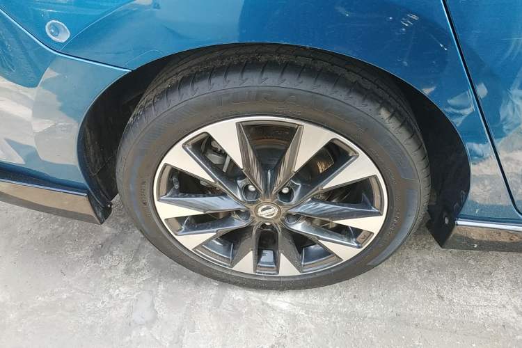 Used Nissan Lannia 2020 1.6L CVT Smart Connect Smart Cool Edition Exterior 8