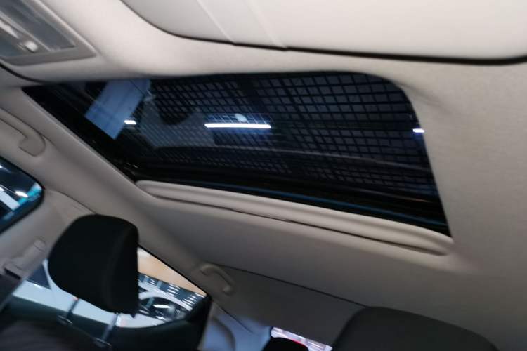 Used Nissan Lannia 2020 1.6L CVT Cool Edition Headliner