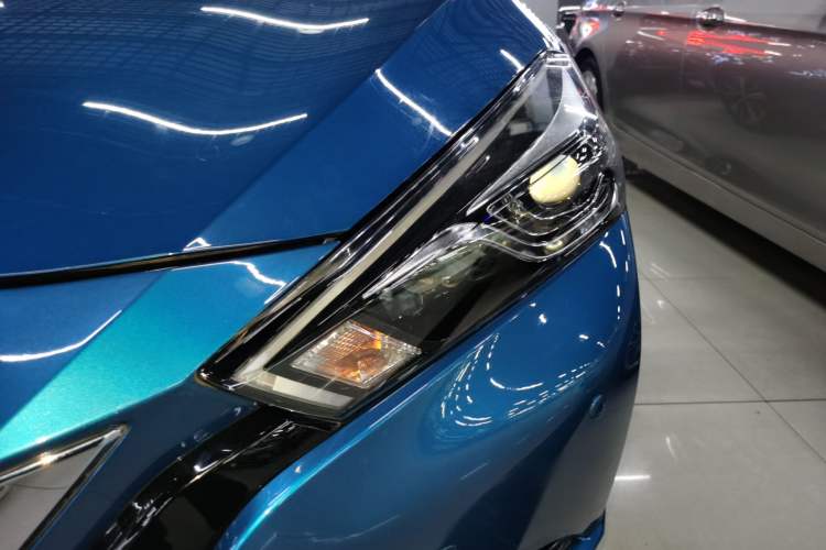 Used Nissan Lannia 2020 1.6L CVT Cool Edition Left Front Headlight