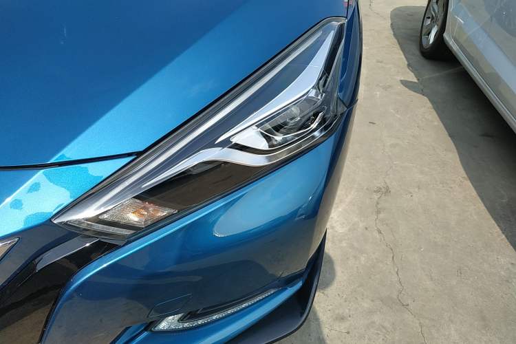 Used Nissan Lannia 2020 1.6L CVT Smart Connect Smart Cool Edition Left Front Headlight