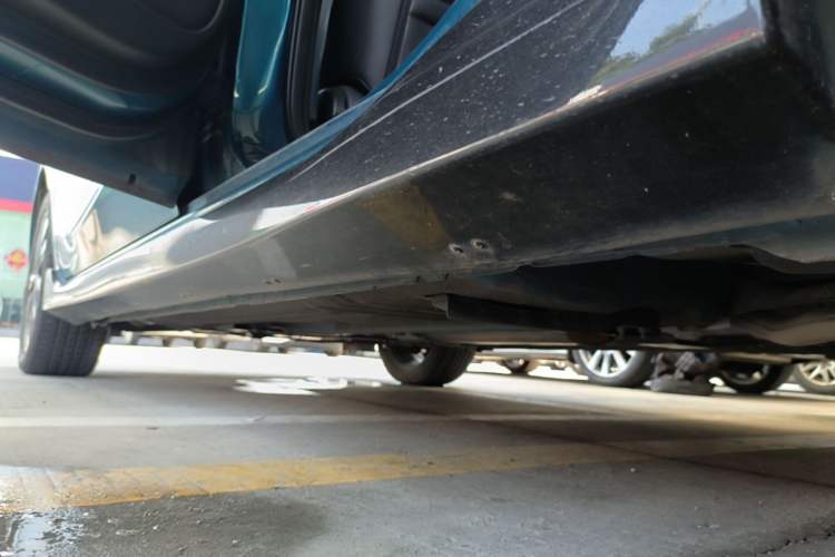 Used Nissan Lannia 2020 1.6L CVT Smart Connect Smart Cool Edition Left Side Sill