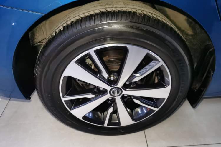 Used Nissan Lannia 2020 1.6L CVT Cool Edition Right Rear Wheel Hub