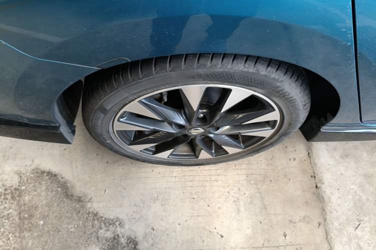 Used Nissan Lannia 2020 1.6L CVT Smart Connect Smart Cool Edition Right Rear Wheel Hub
