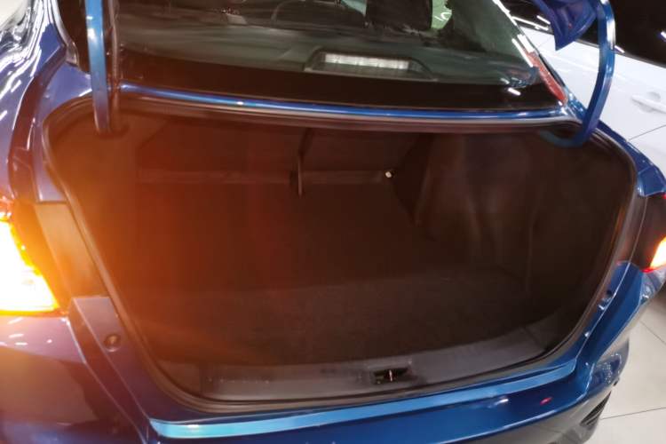 Used Nissan Lannia 2020 1.6L CVT Cool Edition Trunk
