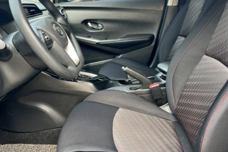 Used Nissan Lannia 2020 1.6L CVT Cool Edition Interior 6