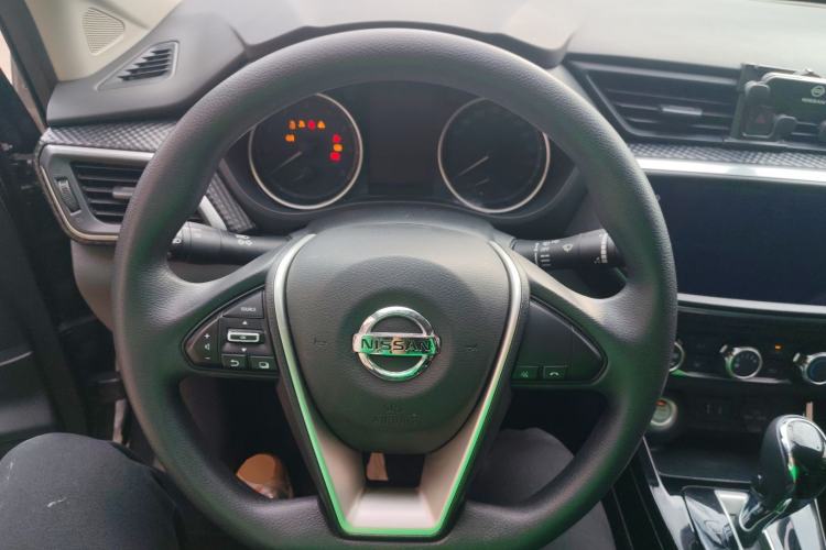 Used Nissan Lannia 2020 1.6L CVT Smart Connect Smart Cool Edition Steering Wheel