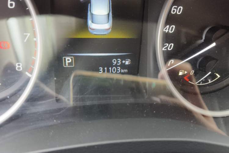 Used Nissan Lannia 2020 1.6L CVT Smart Connect Smart Cool Edition Odometer Close Up
