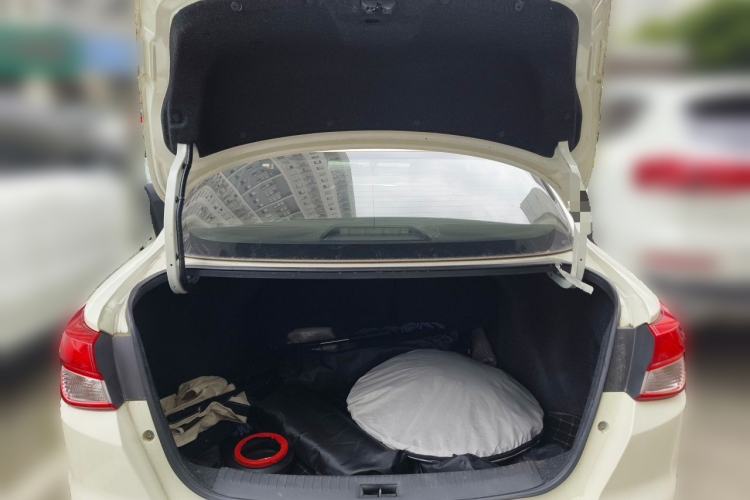 Used Nissan Lannia 2020 1.6L CVT Smart Connect Smart Cool Edition Trunk