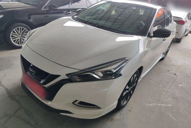 Ojetý Nissan Lannia 2020 1.6L CVT Smart Connect Smart Cool Edition
