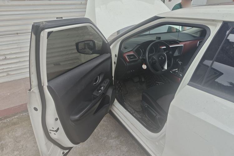Used Nissan Lannia 2020 1.6L CVT Smart Connect Smart Cool Edition Driver Seat