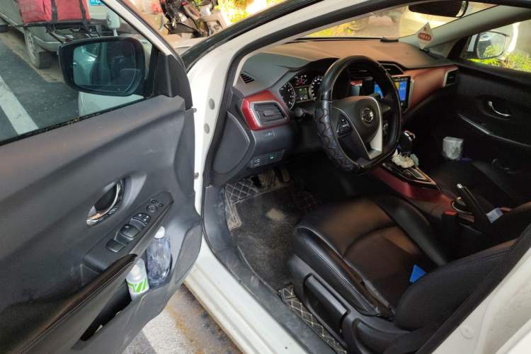 Used Nissan Lannia 2020 1.6L CVT Cool Edition Driver Seat
