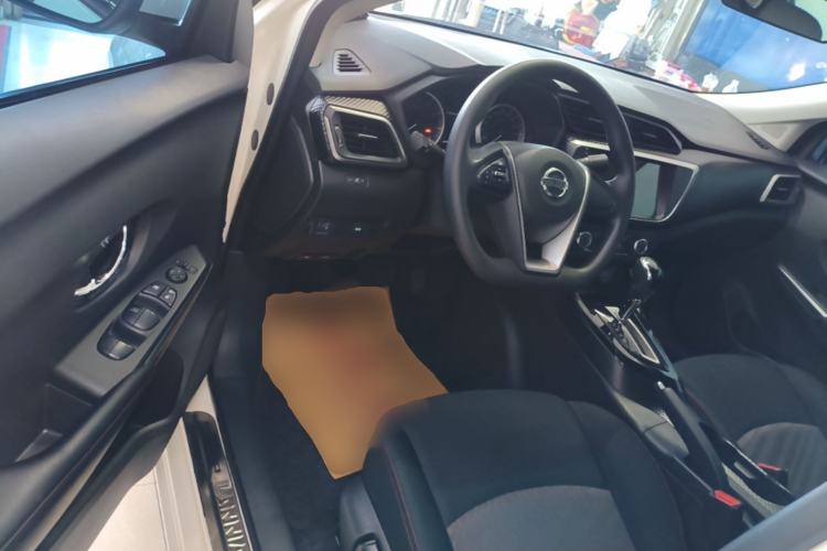 Used Nissan Lannia 2020 1.6L CVT Cool Edition Driver Seat