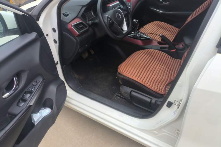 Used Nissan Lannia 2020 1.6L CVT Cool Edition Driver Seat