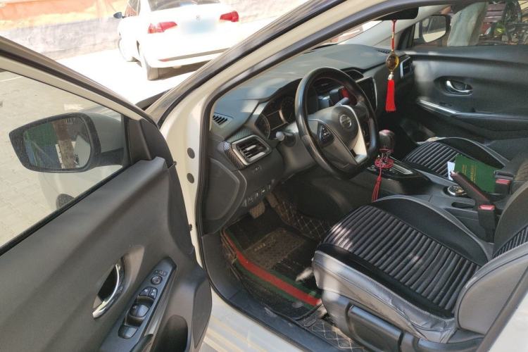 Used Nissan Lannia 2020 1.6L CVT Cool Edition Driver Seat