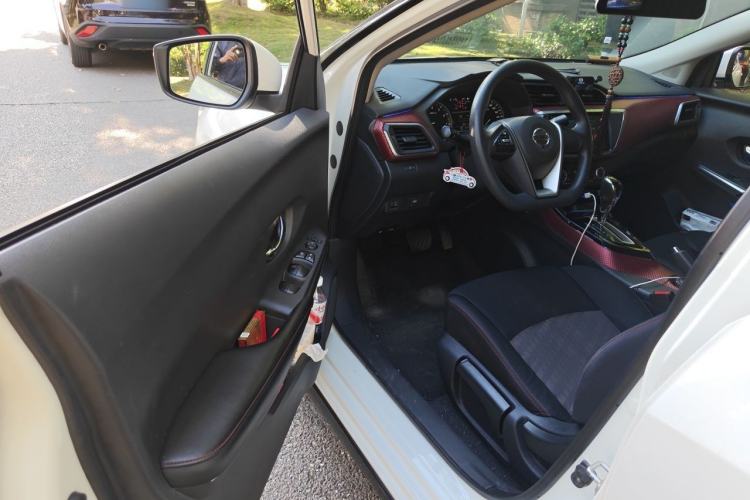 Used Nissan Lannia 2020 1.6L CVT Cool Edition Driver Seat