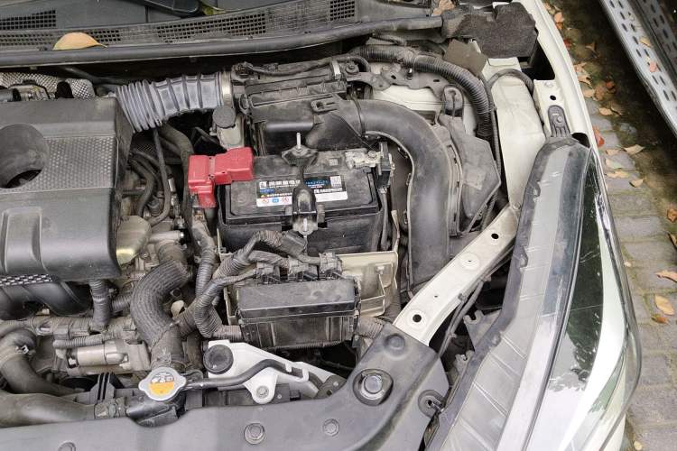 Used Nissan Lannia 2020 1.6L CVT Smart Connect Smart Cool Edition Engine Bay Left