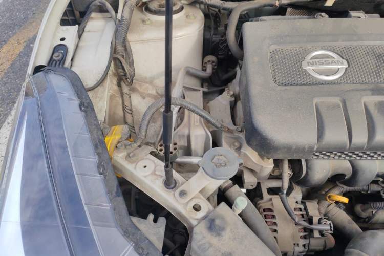 Used Nissan Lannia 2020 1.6L CVT Smart Connect Smart Cool Edition Engine Bay Right
