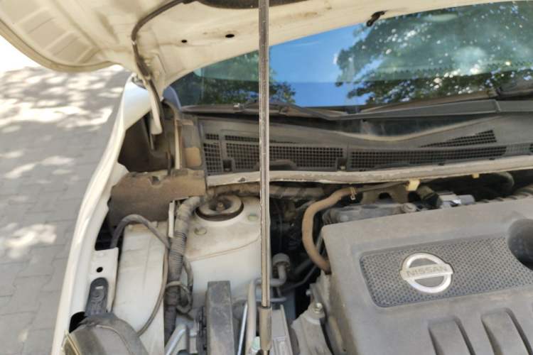 Used Nissan Lannia 2020 1.6L CVT Cool Edition Engine Bay Right