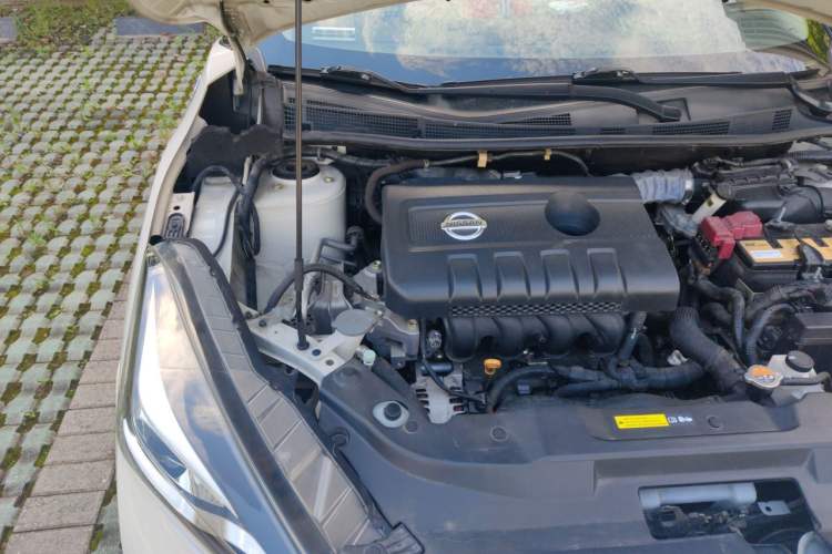 Used Nissan Lannia 2020 1.6L CVT Smart Connect Smart Cool Edition Engine Bay Right