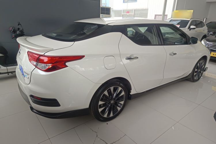 Used Nissan Lannia 2020 1.6L CVT Smart Connect Smart Cool Edition Exterior 3