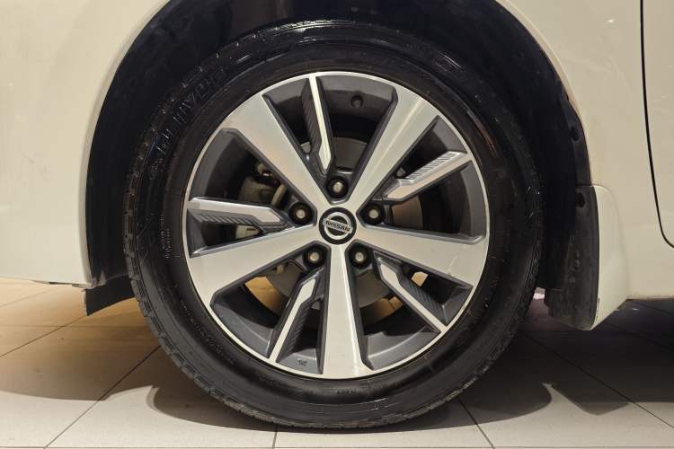 Used Nissan Lannia 2020 1.6L CVT Cool Edition Exterior 6