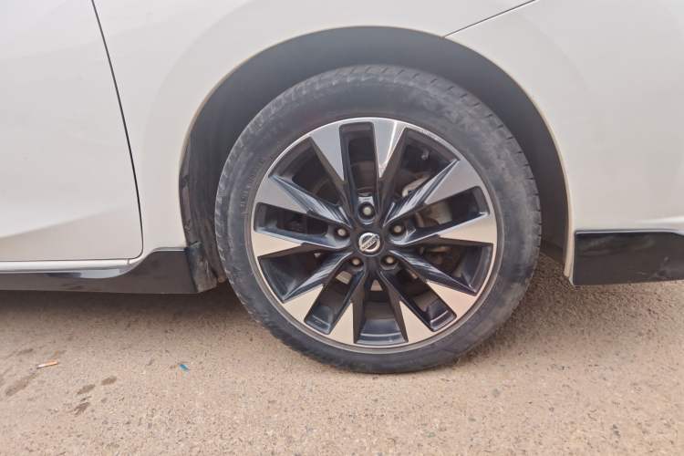 Used Nissan Lannia 2020 1.6L CVT Smart Connect High-Energy Edition Exterior 7