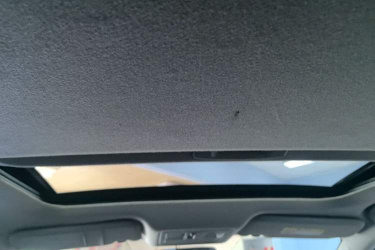 Used Nissan Lannia 2020 1.6L CVT Smart Connect Smart Cool Edition Headliner