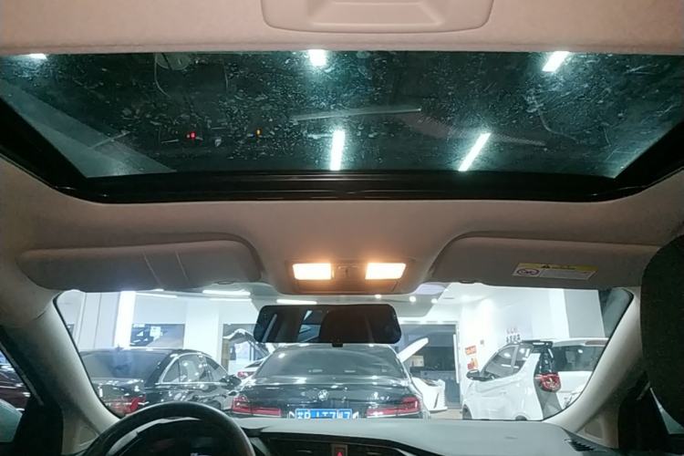 Used Nissan Lannia 2020 1.6L CVT Smart Connect Smart Cool Edition Headliner