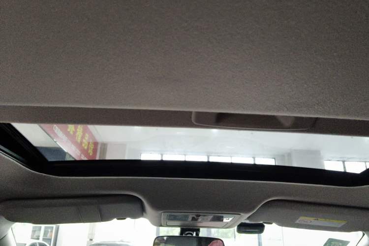 Used Nissan Lannia 2020 1.6L CVT Smart Connect Smart Cool Edition Headliner