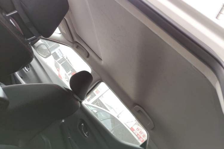 Used Nissan Lannia 2020 1.6L CVT Smart Connect Smart Cool Edition Headliner