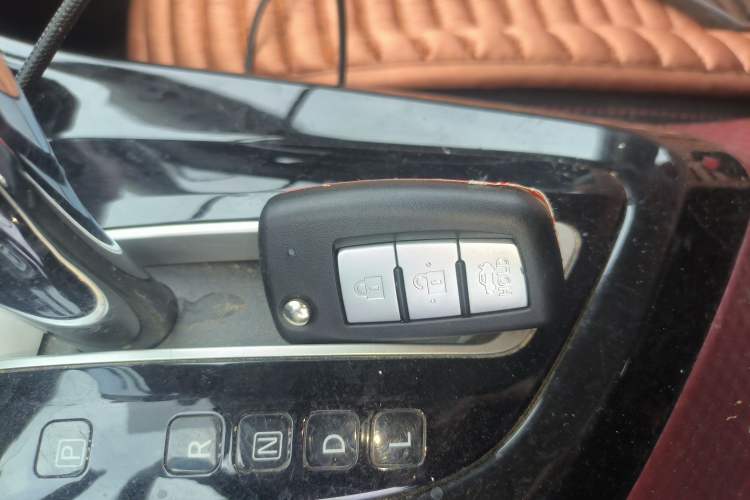Used Nissan Lannia 2020 1.6L CVT Cool Edition Interior 1