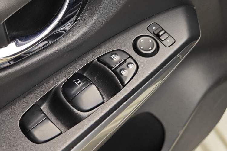 Used Nissan Lannia 2020 1.6L CVT Cool Edition Interior 9