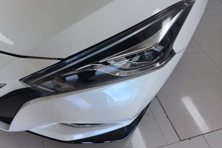 Used Nissan Lannia 2020 1.6L CVT Smart Connect Smart Cool Edition Left Front Headlight