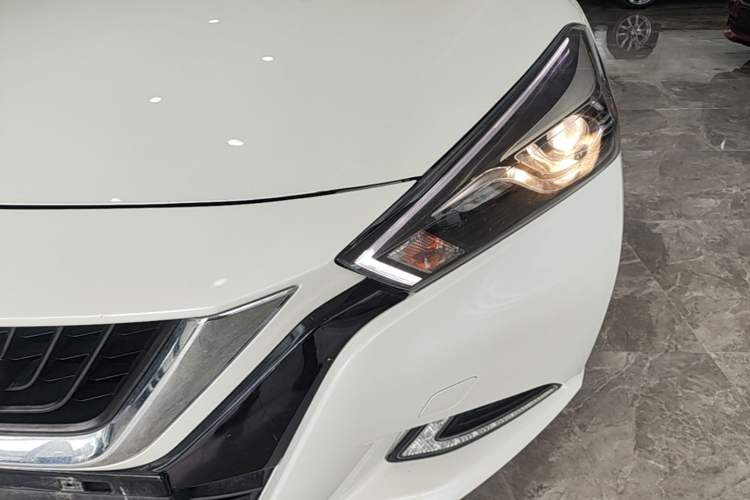 Used Nissan Lannia 2020 1.6L CVT Smart Connect Smart Cool Edition Left Front Headlight