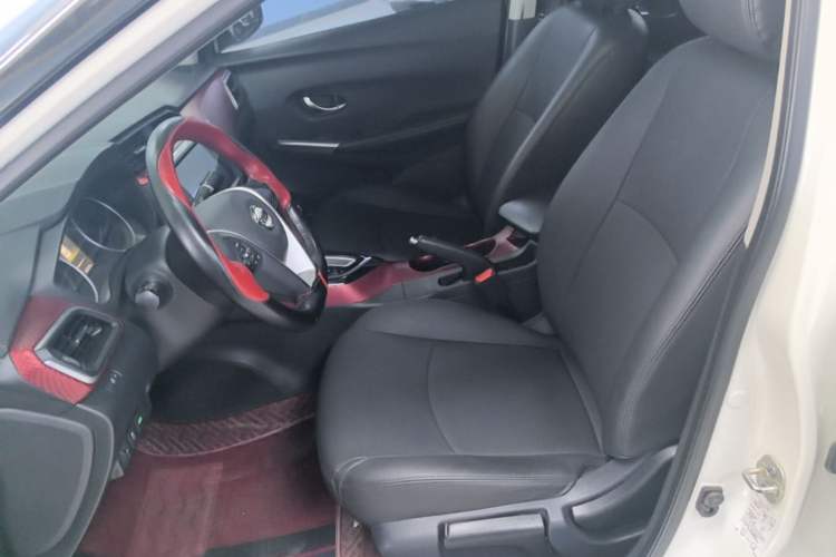 Used Nissan Lannia 2020 1.6L CVT Smart Connect Smart Cool Edition Left Front Seat