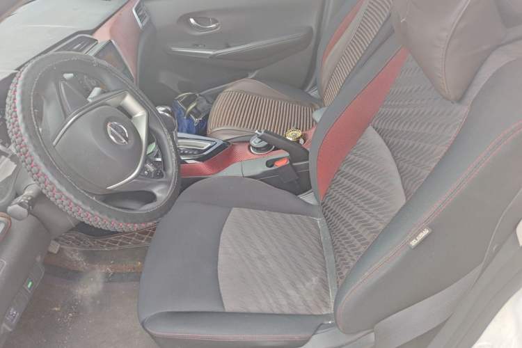 Used Nissan Lannia 2020 1.6L CVT Cool Edition Left Front Seat