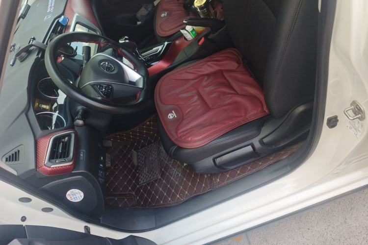 Used Nissan Lannia 2020 1.6L CVT Smart Connect Smart Cool Edition Left Front Seat