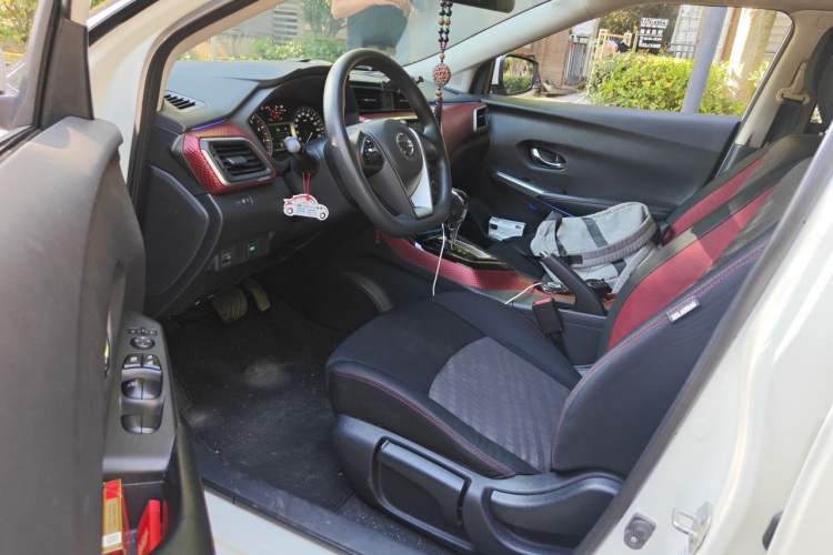 Used Nissan Lannia 2020 1.6L CVT Cool Edition Left Front Seat