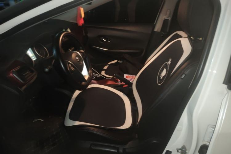 Used Nissan Lannia 2020 1.6L CVT Smart Connect Smart Cool Edition Left Front Seat