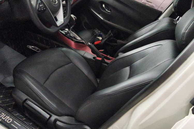 Used Nissan Lannia 2020 1.6L CVT Smart Connect Smart Cool Edition Left Front Seat