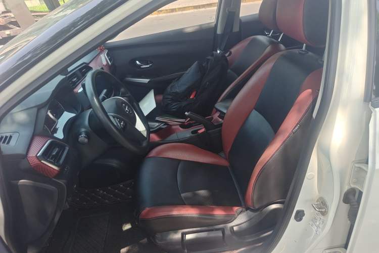 Used Nissan Lannia 2020 1.6L CVT Cool Edition Left Front Seat