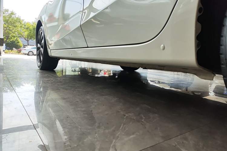 Used Nissan Lannia 2020 1.6L CVT Smart Connect Smart Cool Edition Left Side Sill